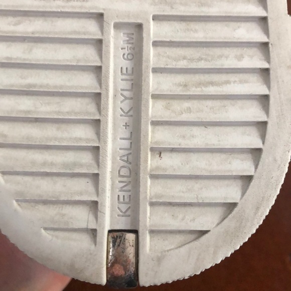 ❗️SOLD❗️Kendal + Kylie White Sneakers - Picture 7 of 7